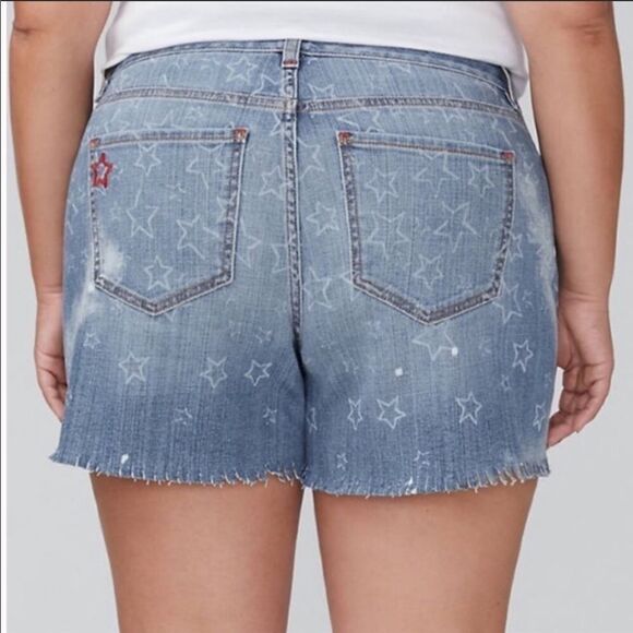LANE BRYANT | Star Print Girlfriend Denim Shorts Women’s Plus Size 18 - Picture 2 of 10